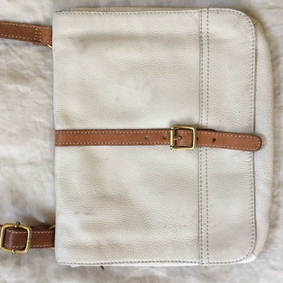 Fossil Leather Crossbody Bag (White & Tan) - Picture 4 of 12